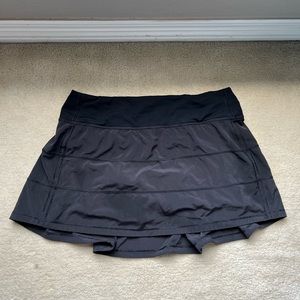 BLACK LULULEMON TENNIS SKIRT